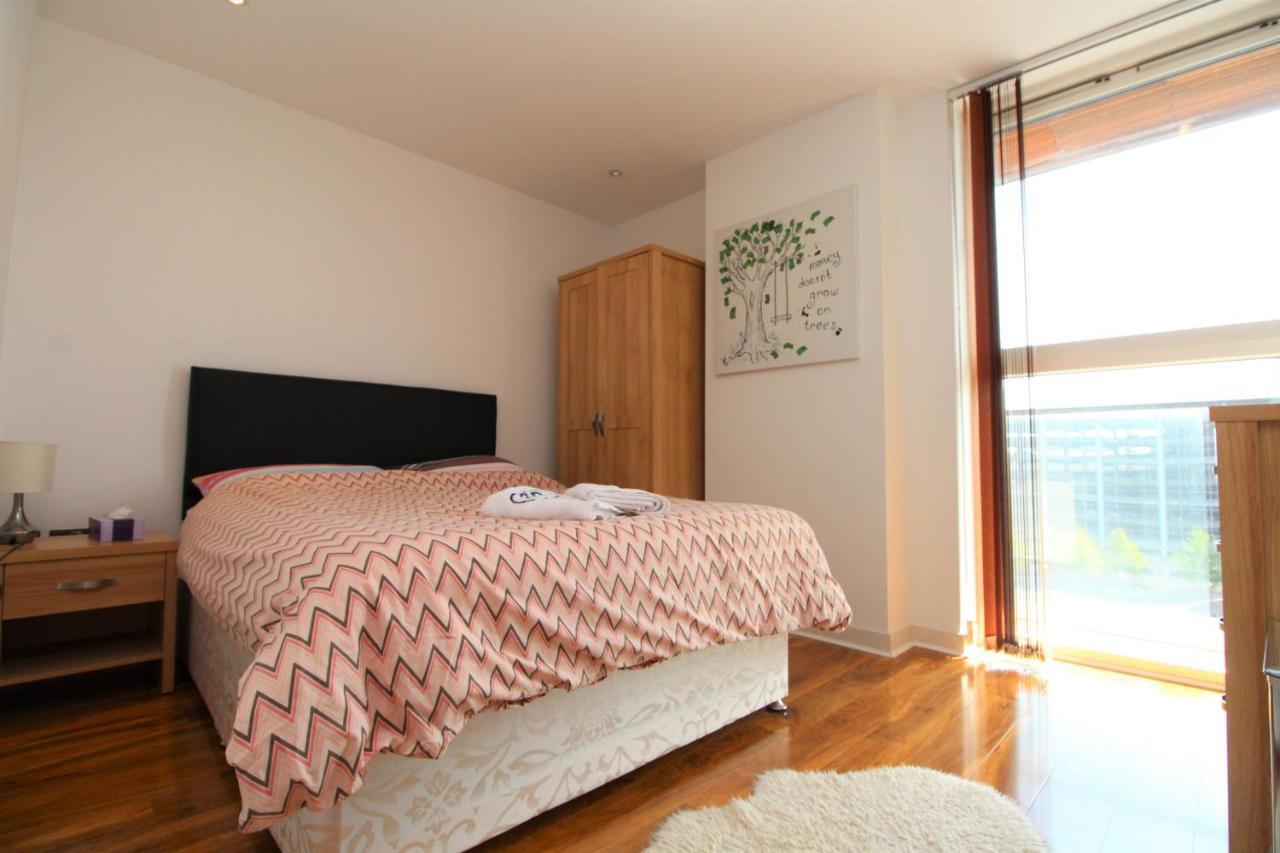 Media City Lowry 4 Guests 2 Bed Manchester